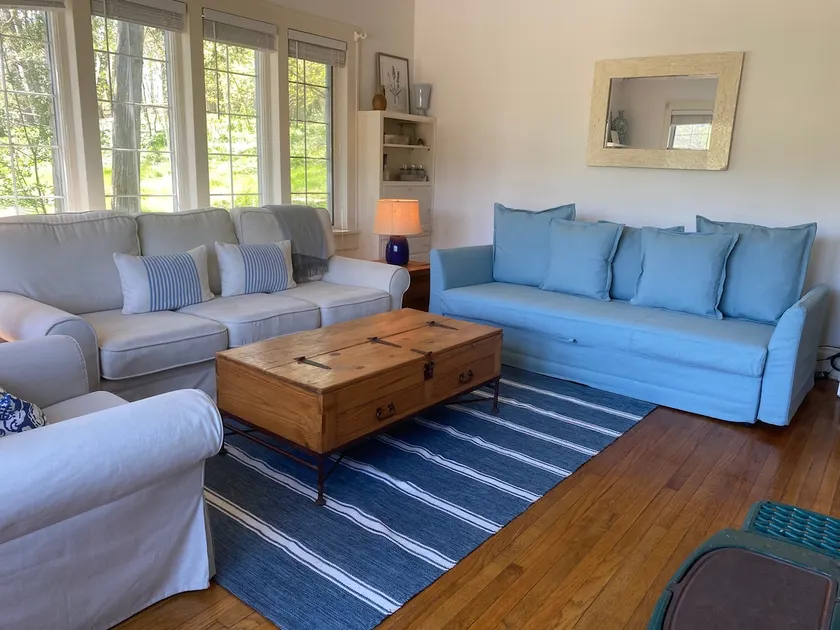 Historic District, Charming Cottage, Sleeps 10 - Image 1