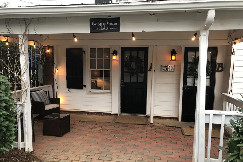 Cottage on Canton - Unit B - Canton St - Roswell - Image 1