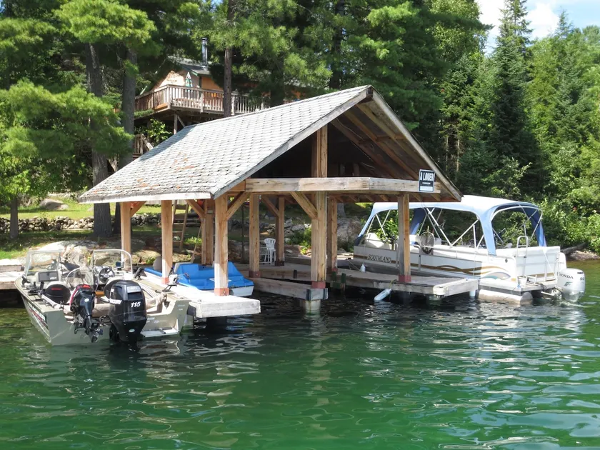 LE HUARD Cottage at Lac des 31 Milles - Image 1