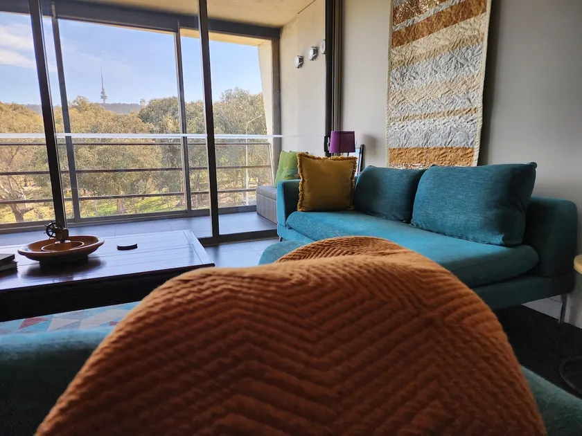 GREEN ROSE~quiet•SPACIOUS•lake•CARPARK•exceptional - Image 1