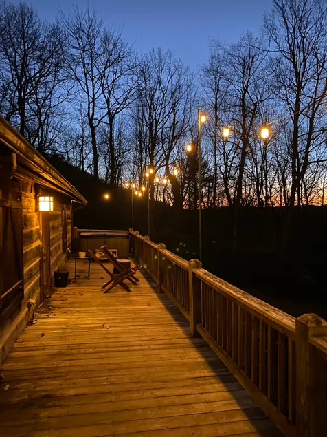 Tucked Inn: Dog Friendly Secluded Mountain Cabin - Image 1