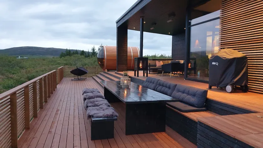 Modern Luxury Villa in South Iceland - Image 1