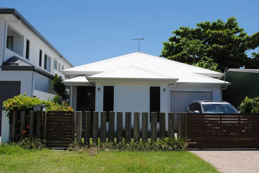 3 Bedroom KJ Cottage- Close to CBD - Image 1