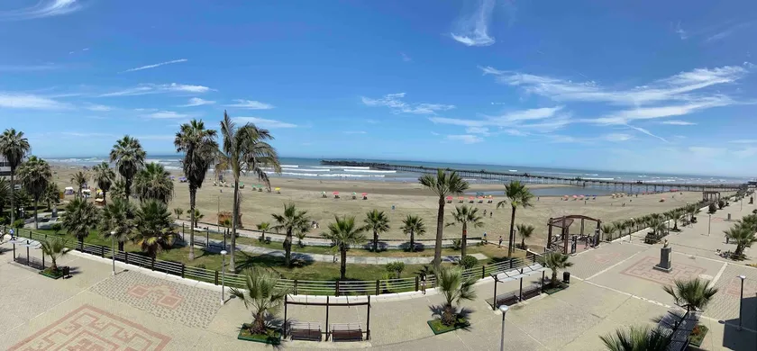Spectacular Oceanfront Apartment - Image 1