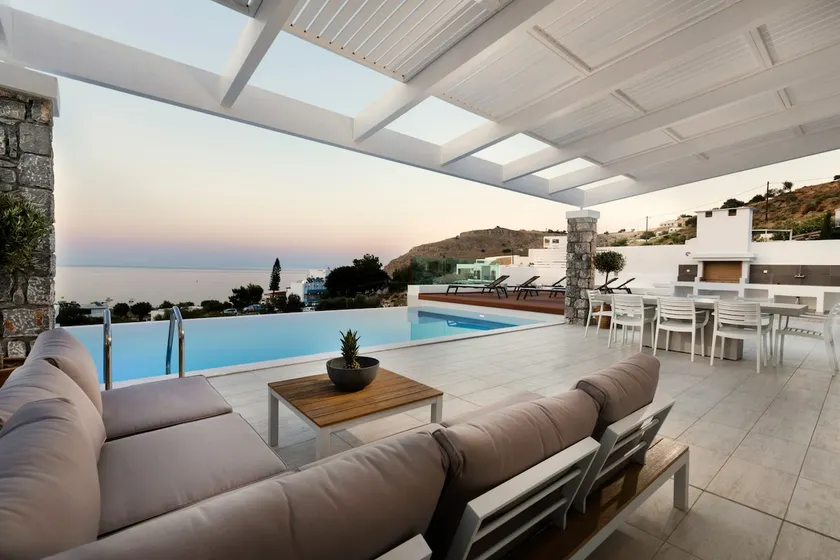 Villa Serene with swimming pool in Lindos - Image 1