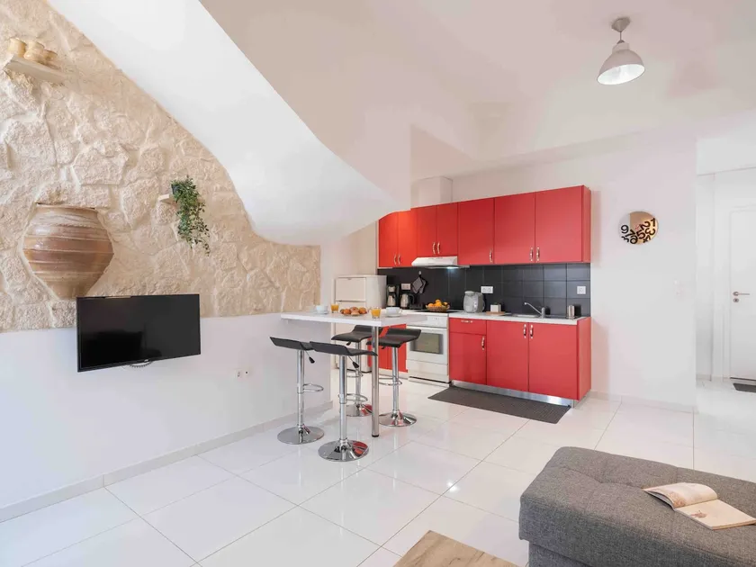 Magma Urban Suite , next to Heraklion Airport - Image 1
