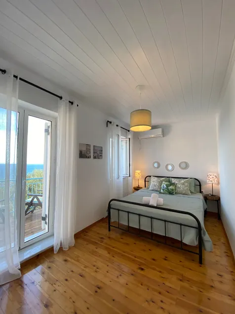 Lina's house - Image 1