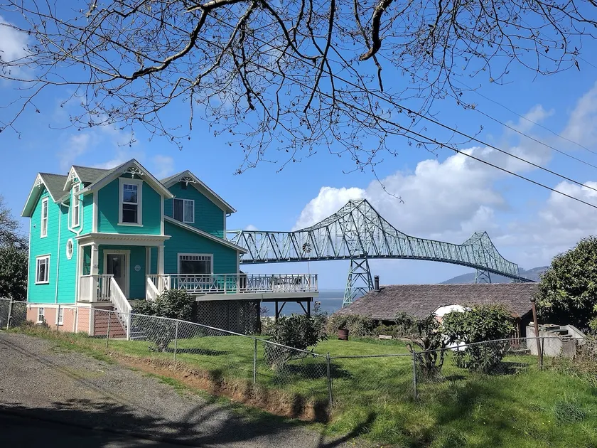 The Iconic Short Circuit House! - Image 1