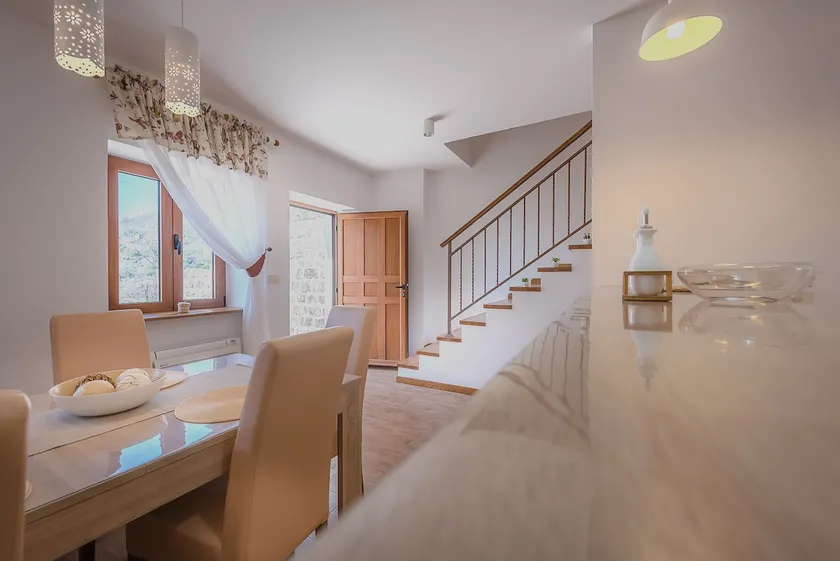 Family Luxury Villa overlooking the sea - Image 1