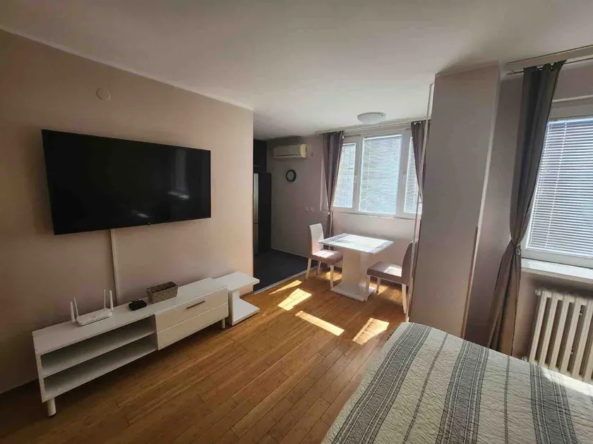 Morning Wood - Panorama - Image 1