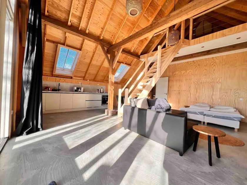 Stay in a Historic Dutch Barn 2 Adults 2 Kids - Image 1