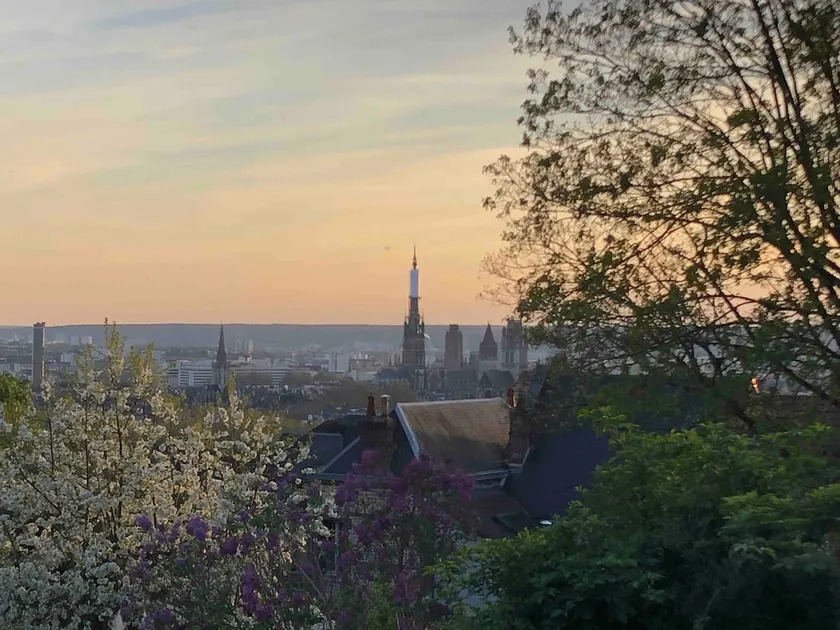Window on Rouen - Image 1