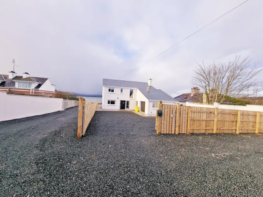 Buncrana Beach House by Wild Atlantic Wanderer - Image 1