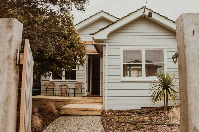 Rosebud beach shack- 3min walk to beach/shops - Image 1