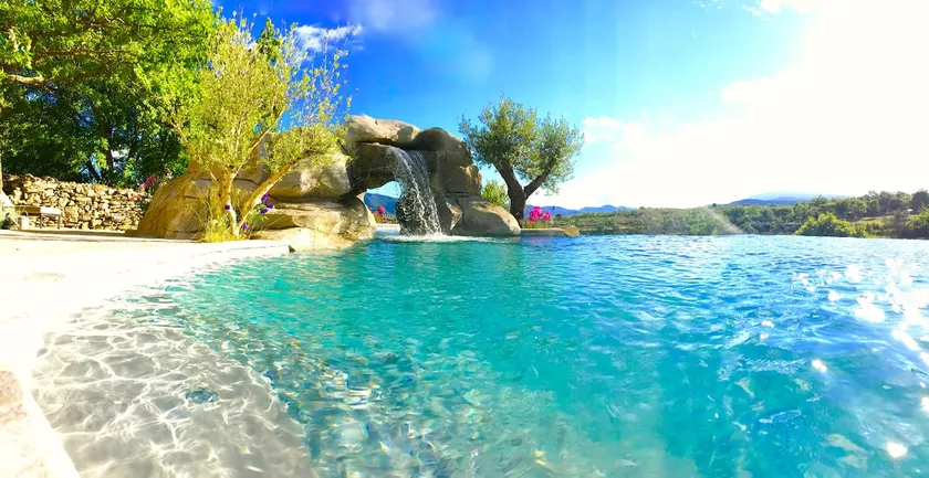 Stunning private mountain retreat. Views and Pool - Image 1