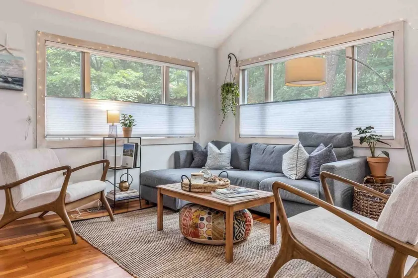Sag Harbor Cottage, Walk to the Beach! - Image 1