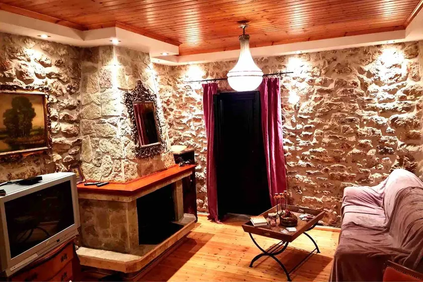 Stone cottage - Image 1