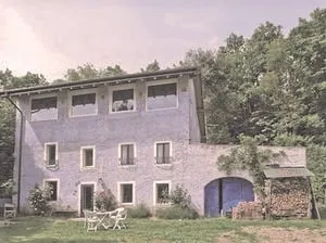 Small suite with terrace between wood and lake - Image 1