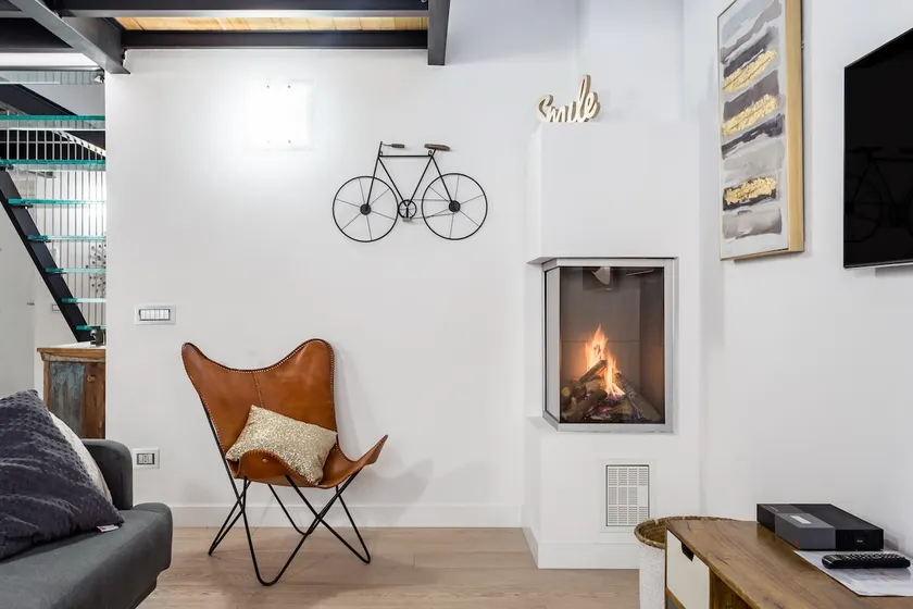 Ponte Milvio Luxury House - Image 1