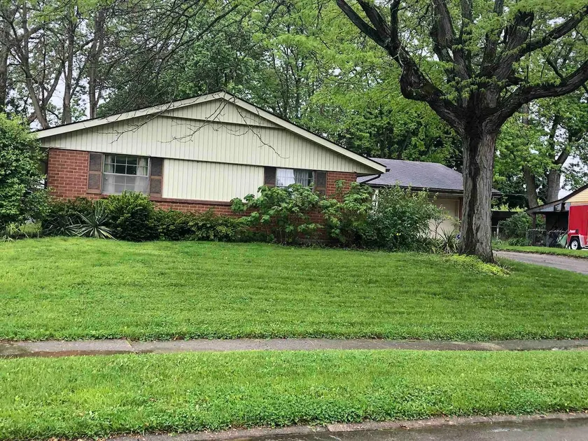 Spacious Home, Quiet, near Airport - Image 1