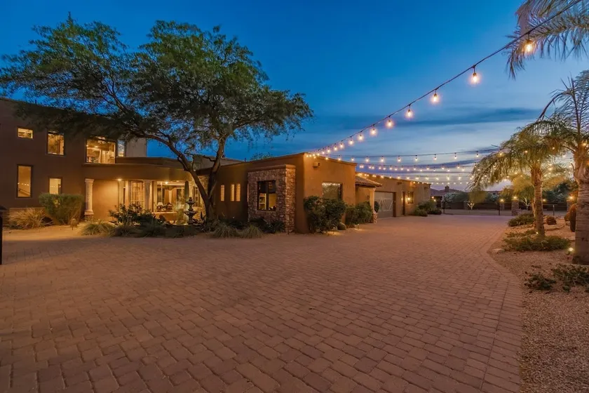 The Guest House-Equestrian Villa in Scottsdale - Image 1