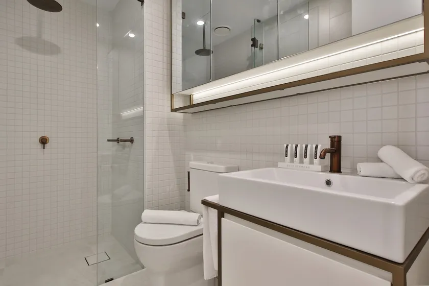 2 Bedroom Apt - Next to The Glen Mall - Image 1