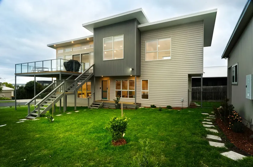 Ocean Loft - Oceanview ~Pet Friendly ~ Free Wifi - Image 1