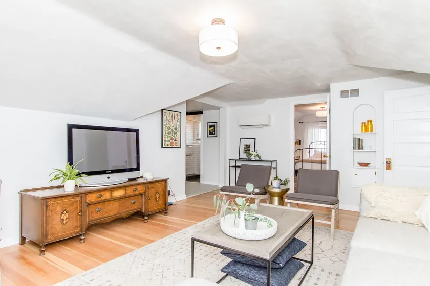 Franklin Place - Downtown Historic Apartment - Image 1