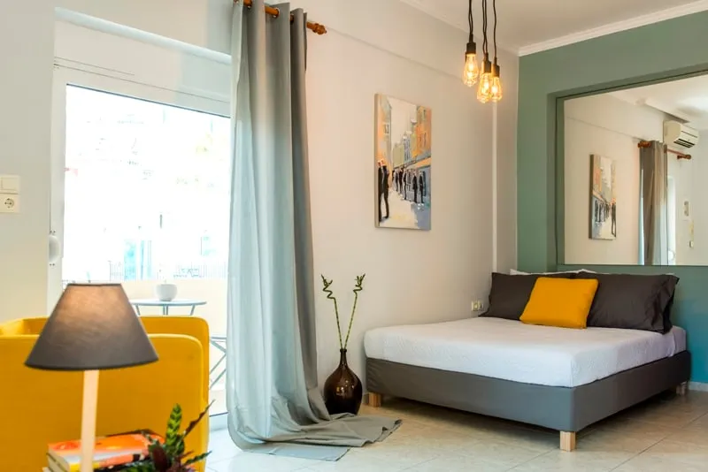 Luxury apt - King size bed - Free Parking - Image 1