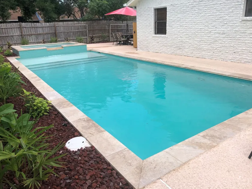 Entire home - Private heated pool, pool table and private yard - Image 1