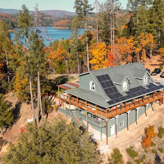 Rollins Lake Retreat, Close to Freeway AC & WIFI - Image 1