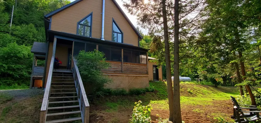 Duck Lake Cottage - Image 1