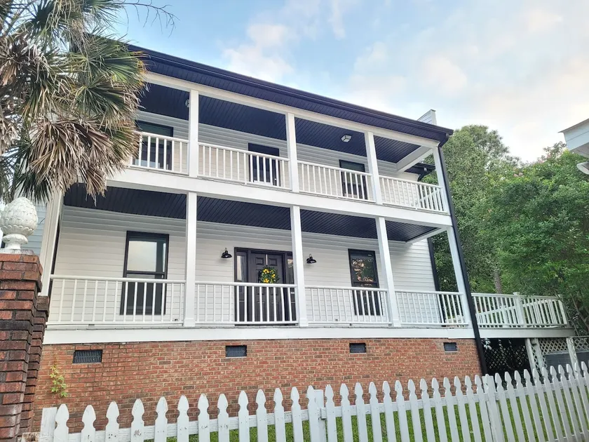 Southern Row House of Columbia - Image 1
