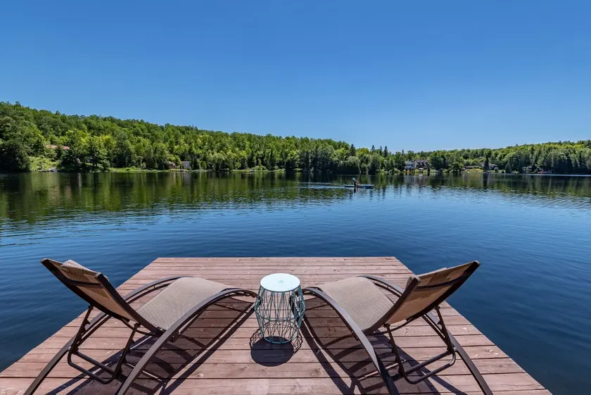 Cozy cottage on a quiet lake 1-hour from Ottawa - Image 1