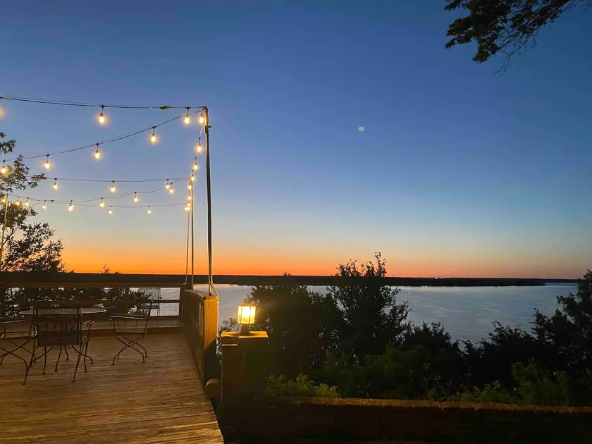 Lakefront fun for 14+pets w/game room*deck*sunsets - Image 1