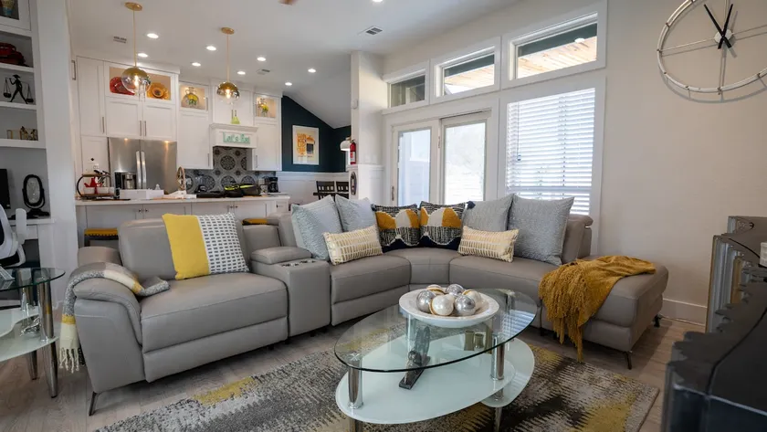 Stay cozy, luxurious, yet affordable. - Image 1