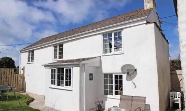 Little Bull Cottage, Close to Newquay's Beaches - Image 1