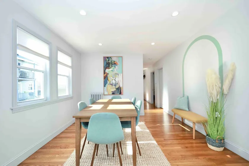 Luke 1 House, Safe, Parking, Stylish, MBTA, Memorable - Image 1