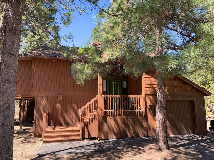 Sunriver Savings! 3B/2Ba House, Hot Tub, Air Cond! - Image 1
