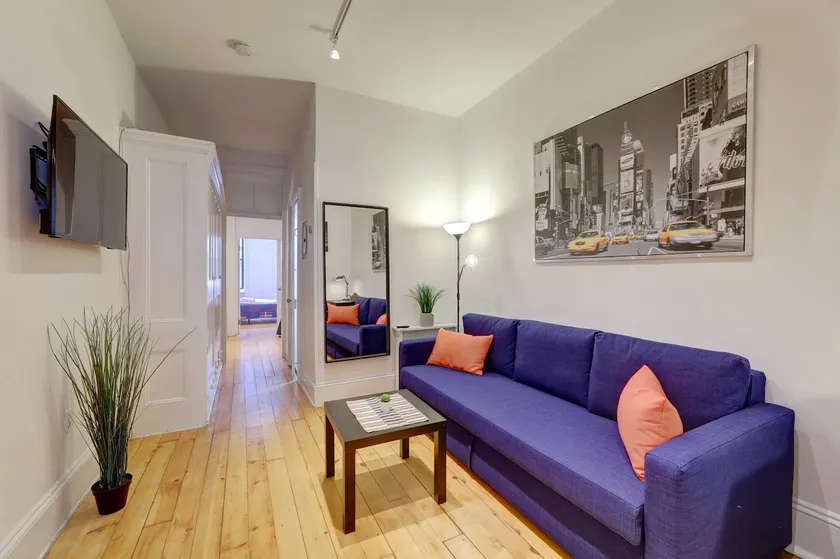 New Brownstone Apt work from Home min NYc WIFI TV - Image 1