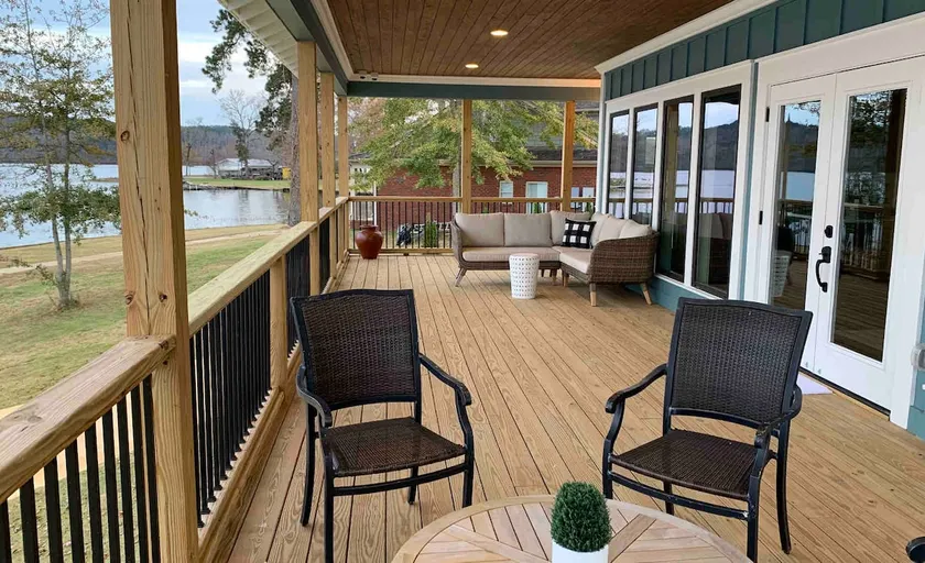 Emma's View on the lake. - Image 1
