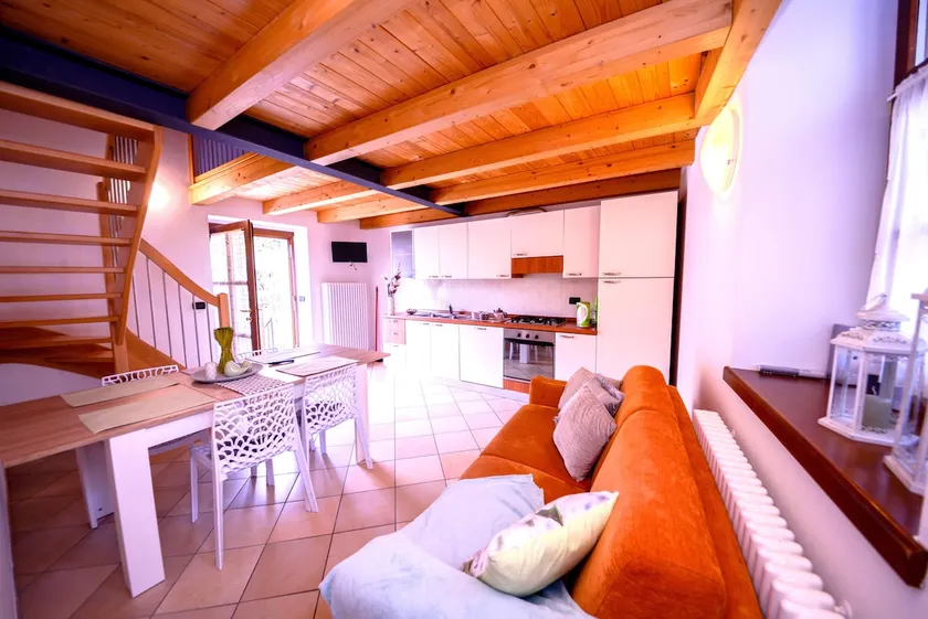 Walk2Town - 2 bedroom apartment with balcony - Image 1