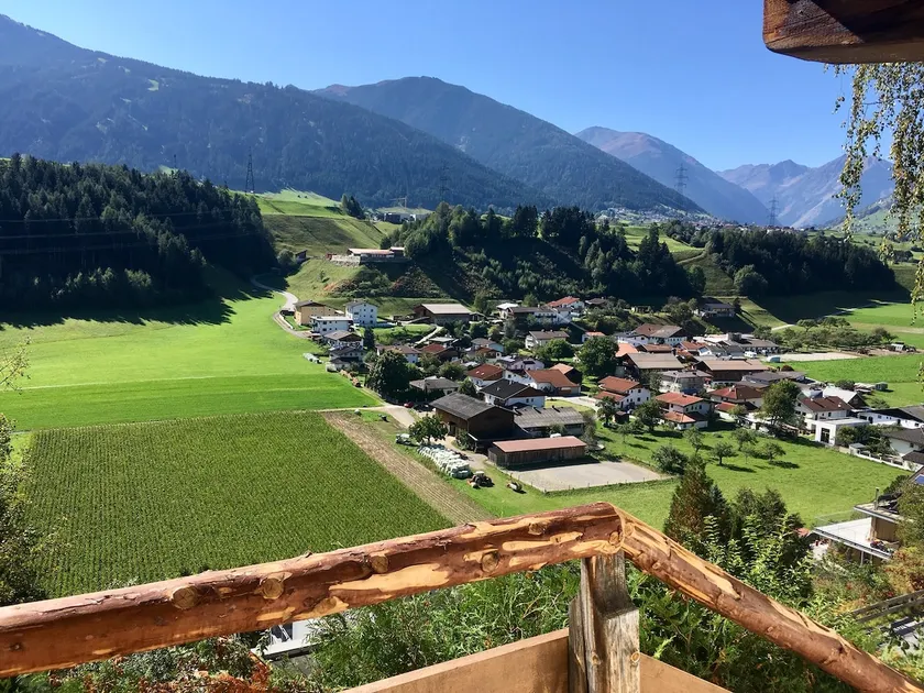 Cozy apartment near Innsbruck and Axamer Lizum - Image 1