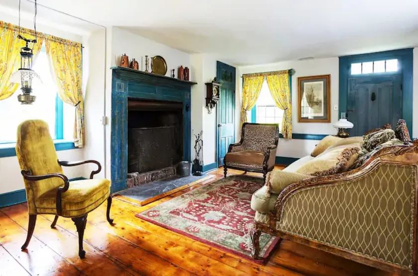 Charming Historic Farmhouse Minutes to Frenchtown! - Image 1