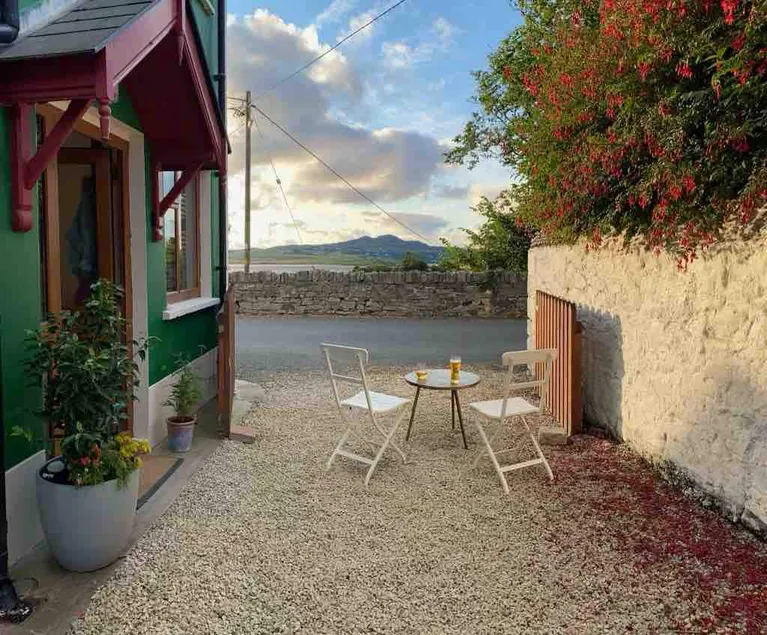 The Historic Wee Green House - Image 1