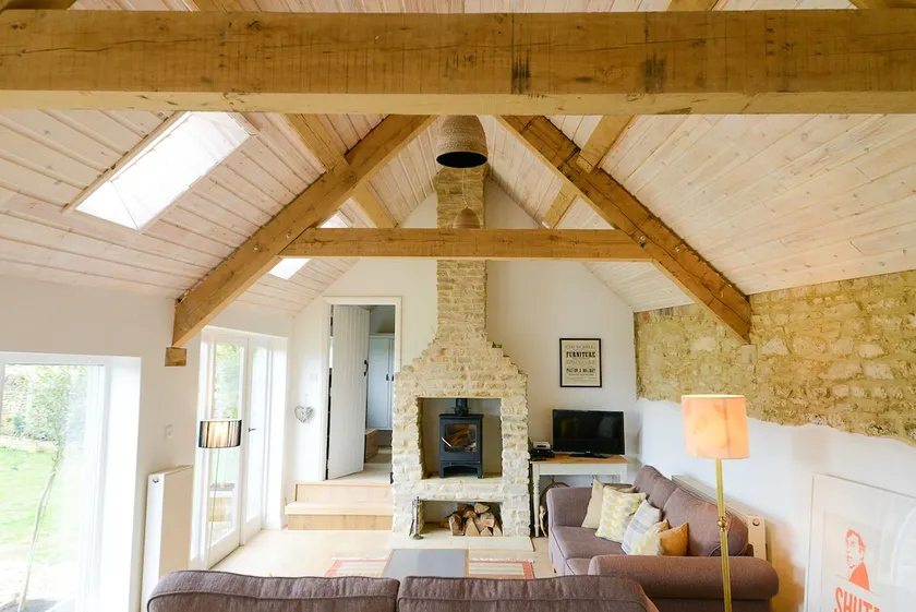Charming Cotswold Barn, Near Diddly Squat, Soho Farmhouse - Image 1