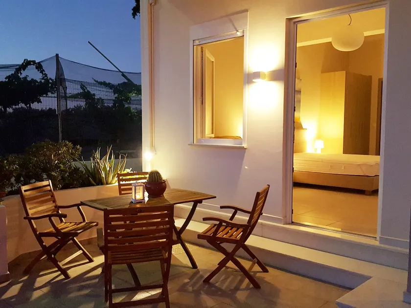 Minimalistic Apartment Near the Sea - Image 1
