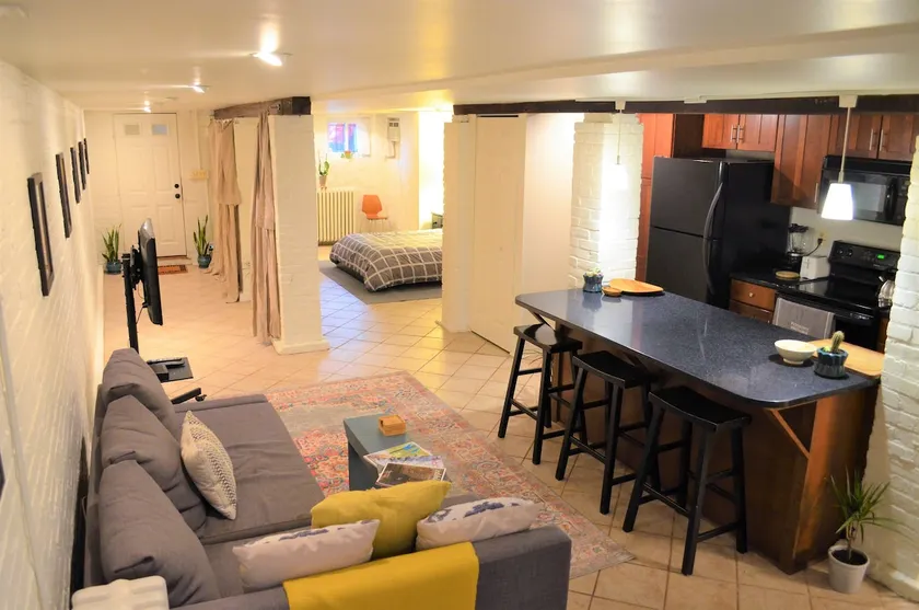 Bright, large zen studio on historic Logan Circle - Image 1