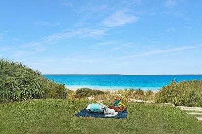 Barefoot at Callala Beach - Beachfront luxury - Image 1