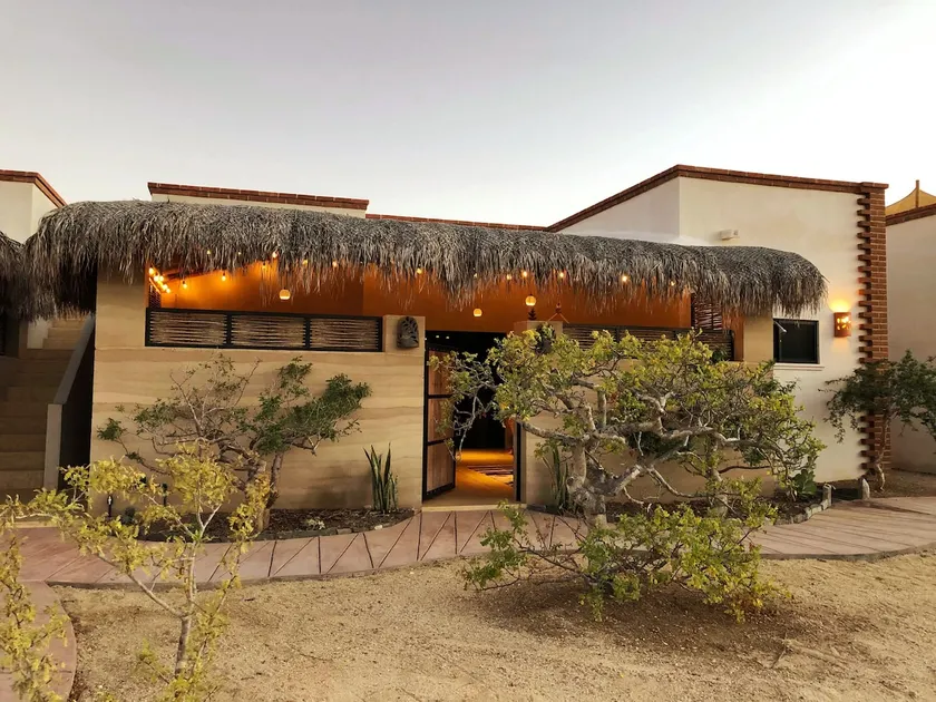 Surf Casa de Abuela, 2 bed, 2 bath, hot tub, pool. - Image 1